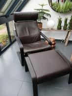 Poāng fauteuil en voetbank, Huis en Inrichting, Fauteuils, Ophalen, Zo goed als nieuw