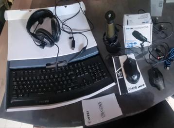 Gaming set toets. , muis , enz., Enlèvement ou Envoi, Azerty, Comme neuf