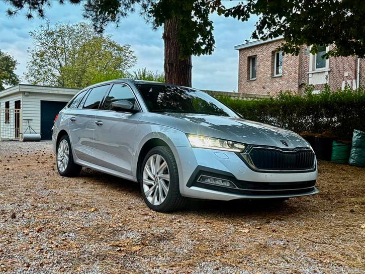 Skoda Octavia Hybride PHEV 2021 – Full Options DSG, Auto's, Skoda, Bedrijf, Te koop, Octavia, ABS, Achteruitrijcamera, Adaptieve lichten