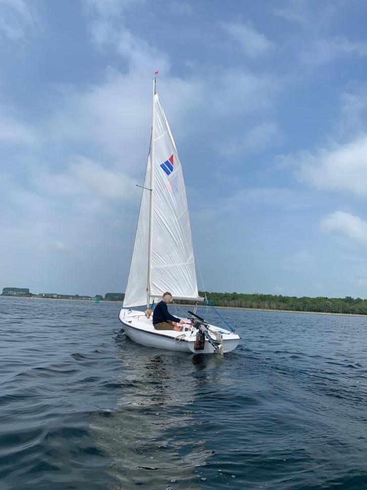 Open zeilboot Carter 600, Watersport en Boten, Open zeilboten, Gebruikt, Overige typen, 3 tot 6 meter, Polyester, Buitenboordmotor