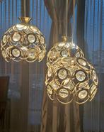 2 lustres dorés modernes a 3 boules led, Maison & Meubles, Lampes | Lustres, Comme neuf, Moderne, Enlèvement, Métal