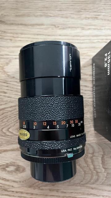Yashica reflexcamera met gewone en telelens beschikbaar voor biedingen