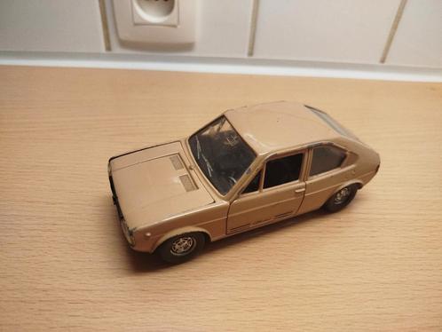oldtimer 1.24 Alfa Romeo alfasud, Hobby en Vrije tijd, Modelauto's | 1:24, Zo goed als nieuw, Auto, Ophalen of Verzenden
