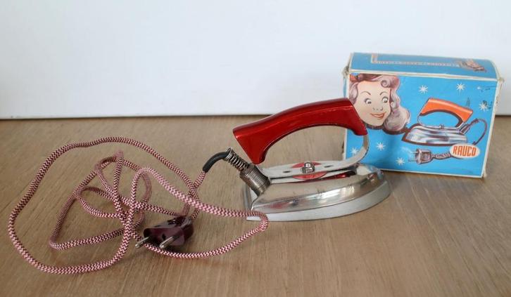 Rauco mini strijkijzer, vintage 1950s, werkt prima !, Antiek en Kunst, Antiek | Speelgoed, Ophalen of Verzenden