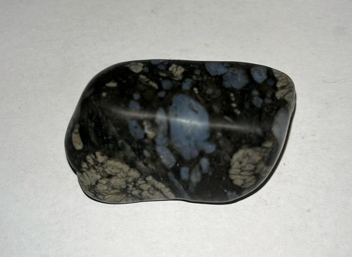 Llanite/Que Sera Steen/ Vulcanite - 56gram - 50x30x30mm, Bijoux, Sacs & Beauté, Pierres précieuses, Comme neuf, Enlèvement ou Envoi