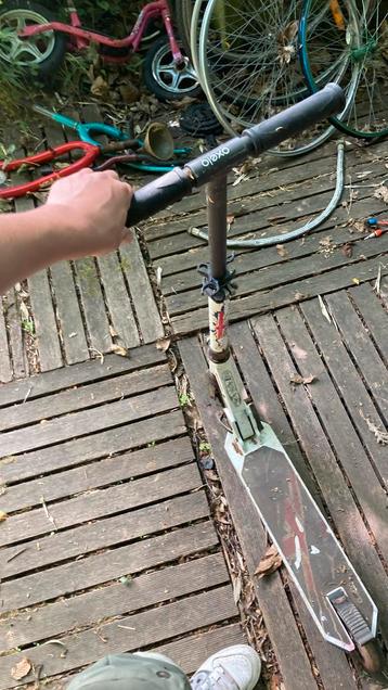 Trottinette de chez décathlon à vendre ou échanger beschikbaar voor biedingen