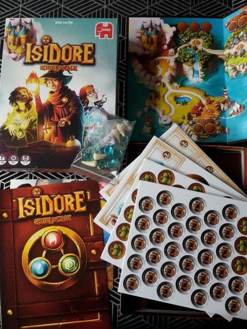 Nieuw spel Isidore School of Magic, 2-4 sp., + 1 gratis demo, Hobby en Vrije tijd, Gezelschapsspellen | Bordspellen, Nieuw, Ophalen of Verzenden