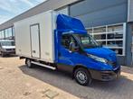 Iveco Daily 35S18 3.0D Koffer/ Xenon/ Airco (bj 2022), Auto's, 4 deurs, 4 cilinders, Iveco, Blauw