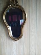 Spiegel met gouden kleur kader, Enlèvement