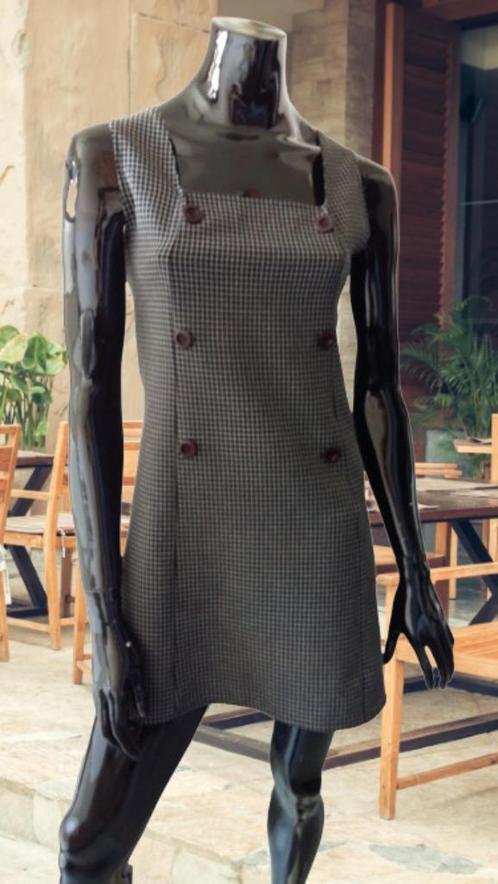 Robe Chasuble Taille un petit 40, Kleding | Dames, Jurken, Zo goed als nieuw, Maat 38/40 (M), Overige kleuren, Boven de knie, Verzenden