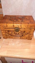 Anciens coffre en bois de camphrier, Antiquités & Art, Enlèvement ou Envoi