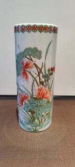 Chinees geïnspireerde vaas van porselein uit Parijs, Antiek en Kunst, Antiek | Vazen, Ophalen