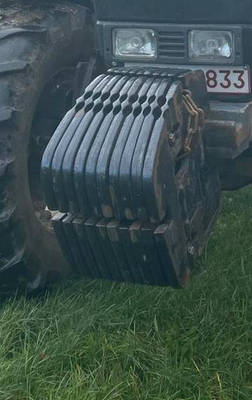 Front gewichten NH Ford beschikbaar voor biedingen