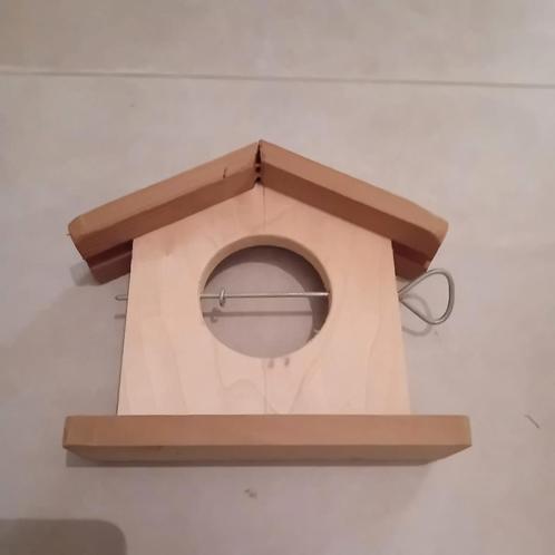 Zelfgemaakt vogelhuisje om voederbol op te steken, Tuin en Terras, Vogelhuisjes en Vogelbaden, Zo goed als nieuw, Ophalen