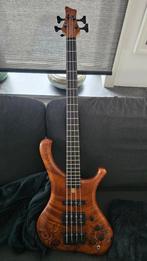 Marleax consat custom bass met case, Musique & Instruments, Instruments à corde | Guitares | Basses, Enlèvement