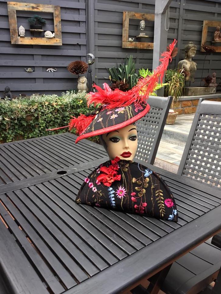 hoed en buidel voor bruiloft, feest,, Kleding | Dames, Hoeden en Petten, Zo goed als nieuw, Hoed, Verzenden