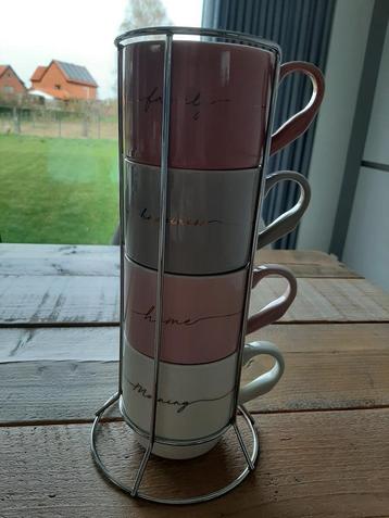 4 koffietassen in metalen steun van Maison du Monde  beschikbaar voor biedingen