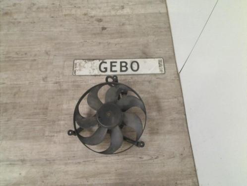 KOELVENTILATORMOTOR Volkswagen Polo IV (9N1 / 2/3), Auto-onderdelen, Airco en Verwarming, Volkswagen, Gebruikt