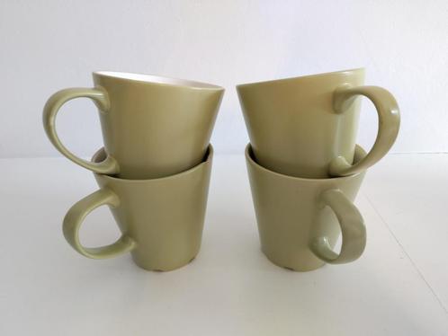 Set oude koffiekoppen Ikea, olijfgroen, met afdruipbodem., Huis en Inrichting, Keuken | Servies, Gebruikt, Kop(pen) en/of Schotel(s)