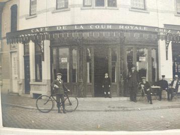 Café de la Cour Royale chez Arthur Depaepe photo Belgique beschikbaar voor biedingen