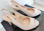 sandale escarpin blanc casé daim écaill blanc cassé beige 37, Vêtements | Femmes, Chaussures, Enlèvement ou Envoi, Beige, Chaussures à haut talons