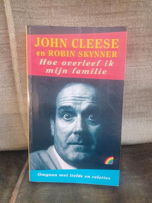 Hoe overleef ik mijn familie     (John Cleese + R. Skinner), Boeken, Humor, Zo goed als nieuw, Overige typen, Ophalen of Verzenden