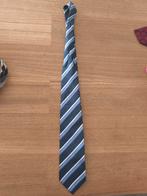 Cravates, Envoi, Comme neuf