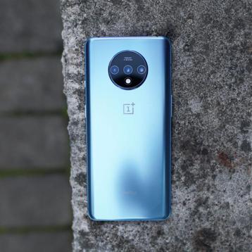 One Plus 7T 8/128gb Très bon état beschikbaar voor biedingen