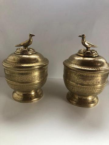 Koperen Sirihdoos beschikbaar voor biedingen