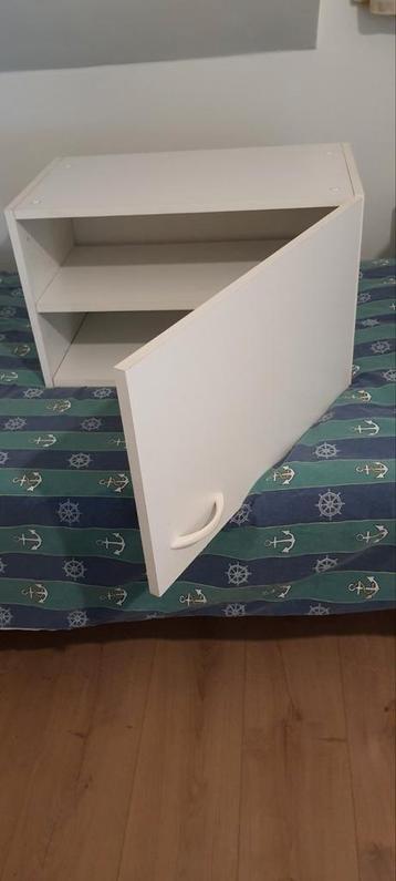 Apotheek hangkastje, Ophalen, Met plank(en), Zo goed als nieuw, Minder dan 150 cm