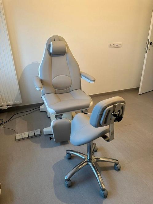 Lemi Podo High pedicurestoel met krukje, Diensten en Vakmensen, Schoonheidsspecialisten | Pedicure, Voetverzorging