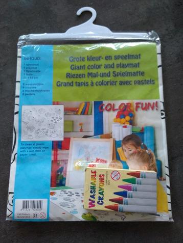 Grote kleur- en speelmat beschikbaar voor biedingen