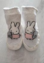 pantoufles chaussettes / pantoufles H & M taille 20 - 21, Enfants & Bébés, Vêtements de bébé | Chaussures & Chaussettes, Comme neuf