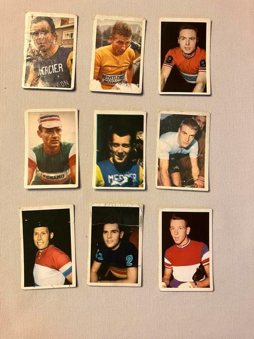9 Kaarten wielrenners oa Anquetil, Altig, Verzamelen, Foto's en Prenten, Gebruikt, Ophalen of Verzenden