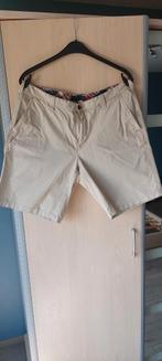 Bermuda tommy hilfiger, Ophalen of Verzenden, Zo goed als nieuw, Beige