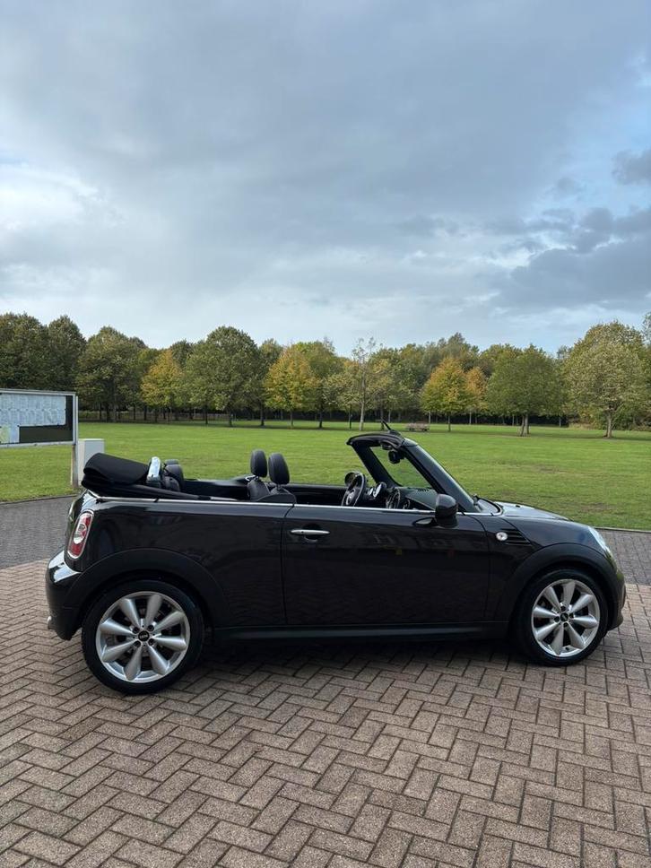 Mini Cabrio 122pk / keyless entry / leder, Auto's, Mini, Particulier, Cabrio, ABS, Airbags, Airconditioning, Bluetooth, Boordcomputer