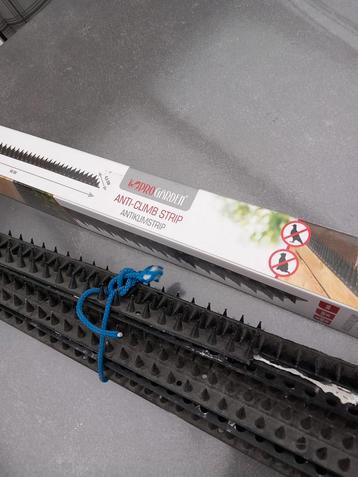 Antiklimstrip beschikbaar voor biedingen