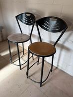 Lage barkruk, Huis en Inrichting, Barkrukken, 2 krukken, Ophalen, Gebruikt