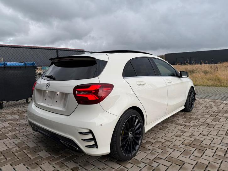 Mercedes A180I AMG - Night Pack - Pano, Auto's, Mercedes-Benz, Bedrijf, Te koop, A-Klasse, Adaptieve lichten, Airconditioning