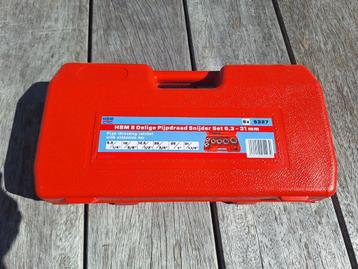 Buisdraadsnijder HBM 8 Delige set 6,3 – 31 mm

 beschikbaar voor biedingen