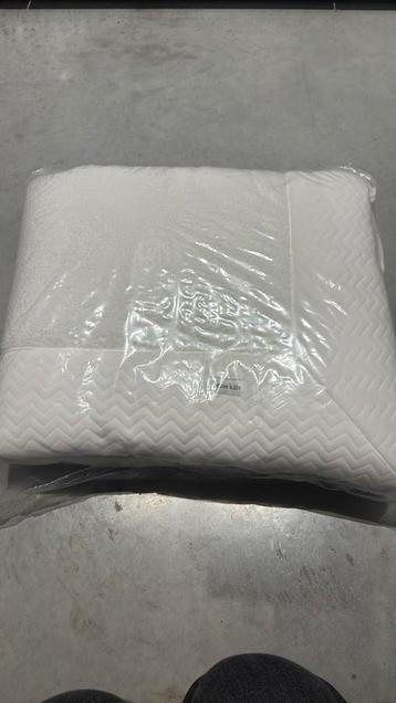 Box/parkkleed wit Poetree kids: nieuw beschikbaar voor biedingen