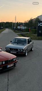 Bmw 518i e28, Auto's, 4 deurs, Bluetooth, Grijs, Particulier