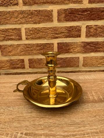 Kaarse pan beschikbaar voor biedingen