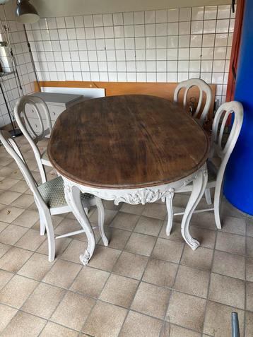 Table ancienne avec quatre chaises assorties, Maison & Meubles, Enlèvement