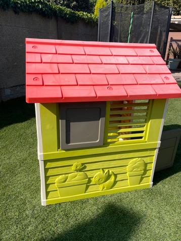 Smoby speelhuisje in goe de staat beschikbaar voor biedingen