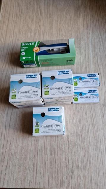 AGRAFEUSE + AGRAFES, Enlèvement, Neuf