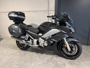Yamaha FJR1300 leuke toermoto met topcase (bj 2021) beschikbaar voor biedingen