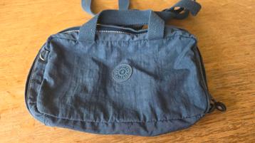 Kipling kleine tas voor bv brooddoos en drinkbeker beschikbaar voor biedingen