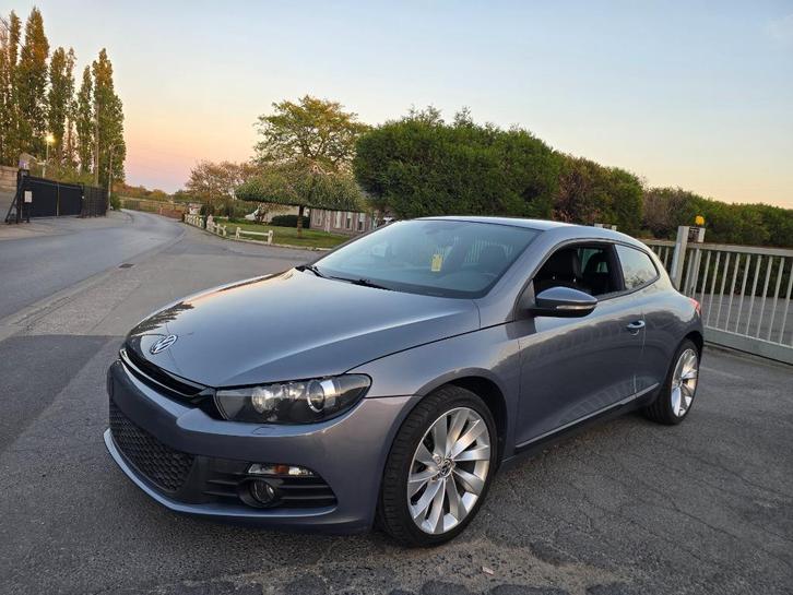 VW Scirocco 1.4tsi - 215 000 km - 09/2011 - xenon,..., Auto's, Volkswagen, Bedrijf, Te koop, Scirocco, ABS, Adaptieve lichten