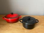 Le Creuset 2 stoofpannen M ovaal 17cm + rond 14cm, Ophalen of Verzenden, Nieuw, Overige materialen, Koekenpan of Braadpan